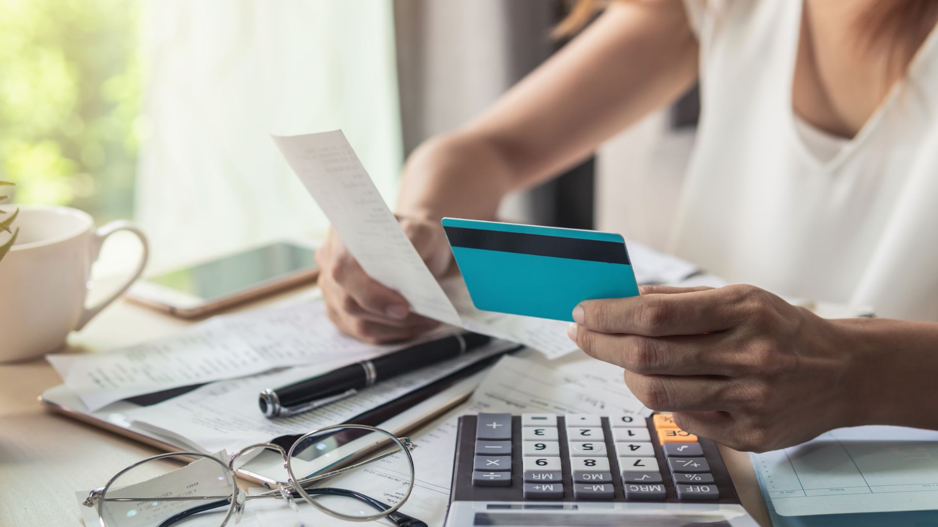 Understanding the Art of Negotiating Credit Card Debt in the Current Economy 
