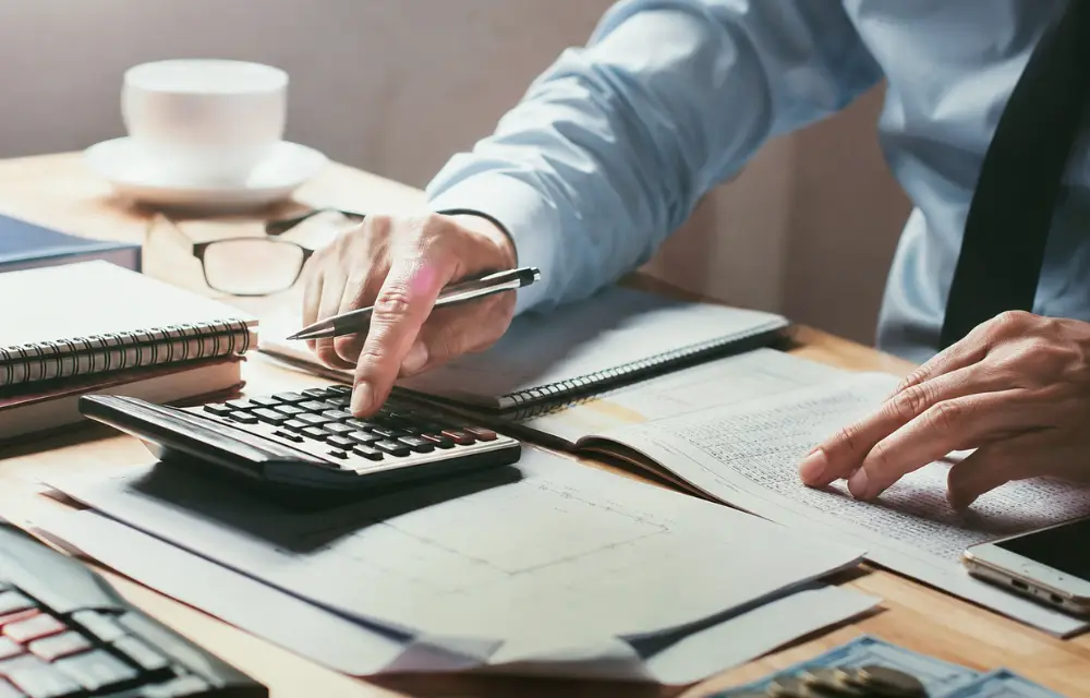 How Global Debt Advisory Can Help