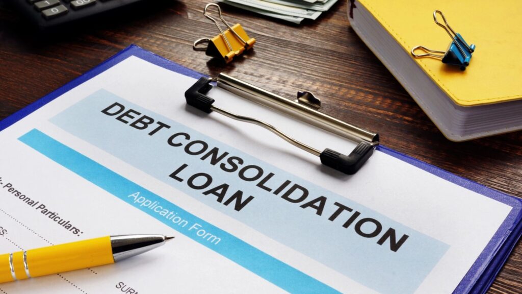 What are the Pros and Cons of Taking a Debt Consolidation Loan?