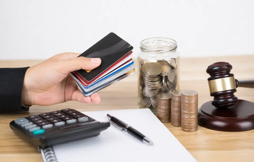 Understanding Your Options to Settle Credit Cards in UAE
